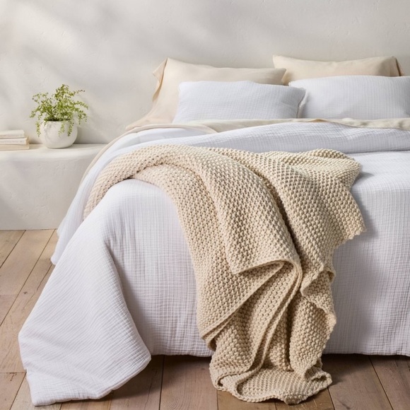Casaluna Hand-Knit bed throw - Natural NWT - Picture 9 of 9